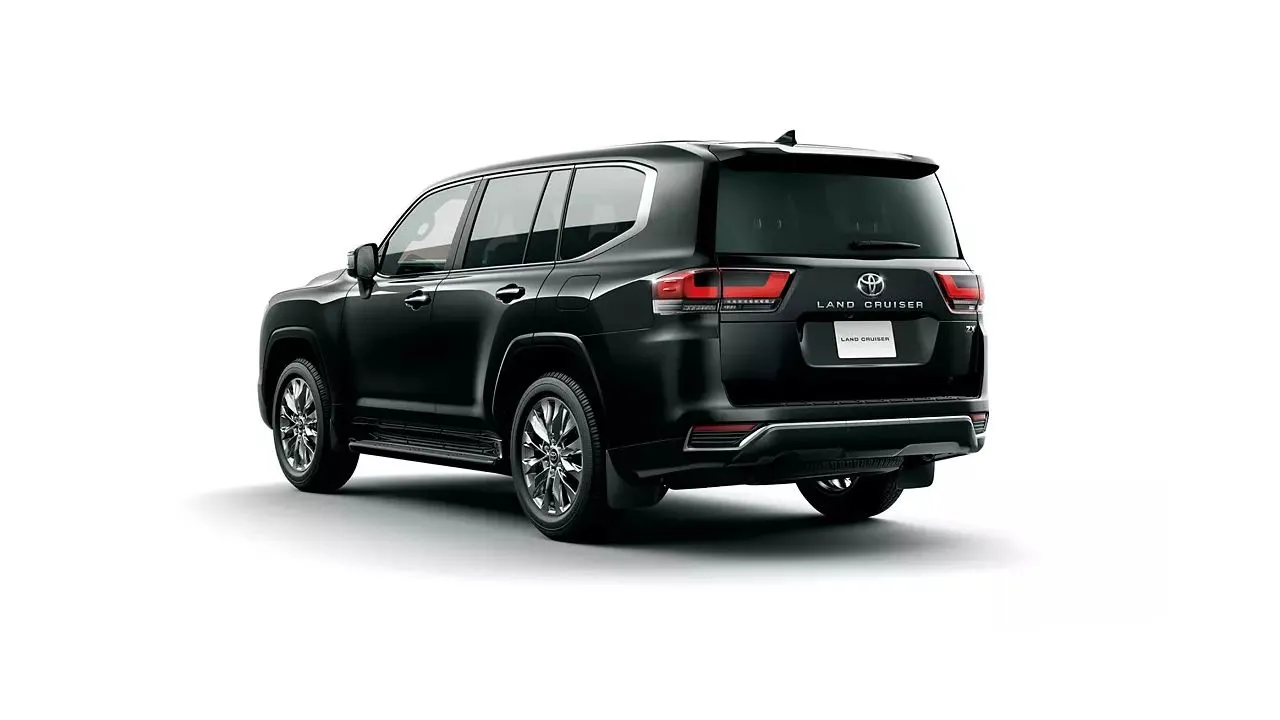 Toyota Land Cruiser Left Rear Three Quarter 