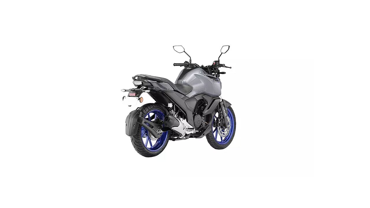 Yamaha FZS Fi V4 Right Rear Three Quarter Image