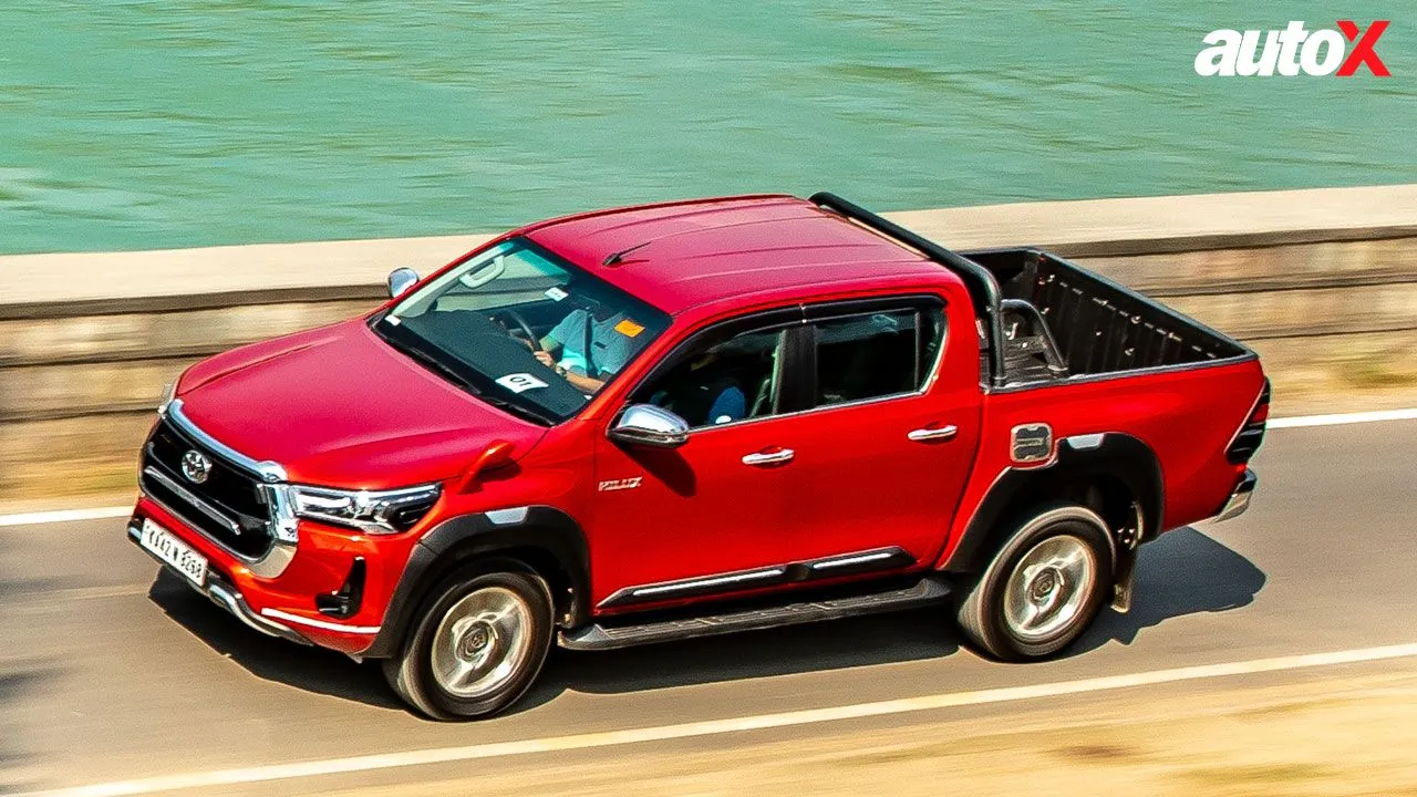 Toyota Hilux motion jpg