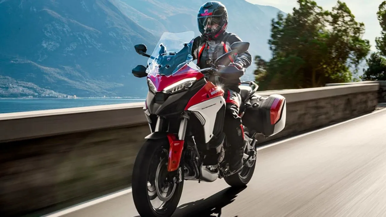 Ducati Multistrada V4 1