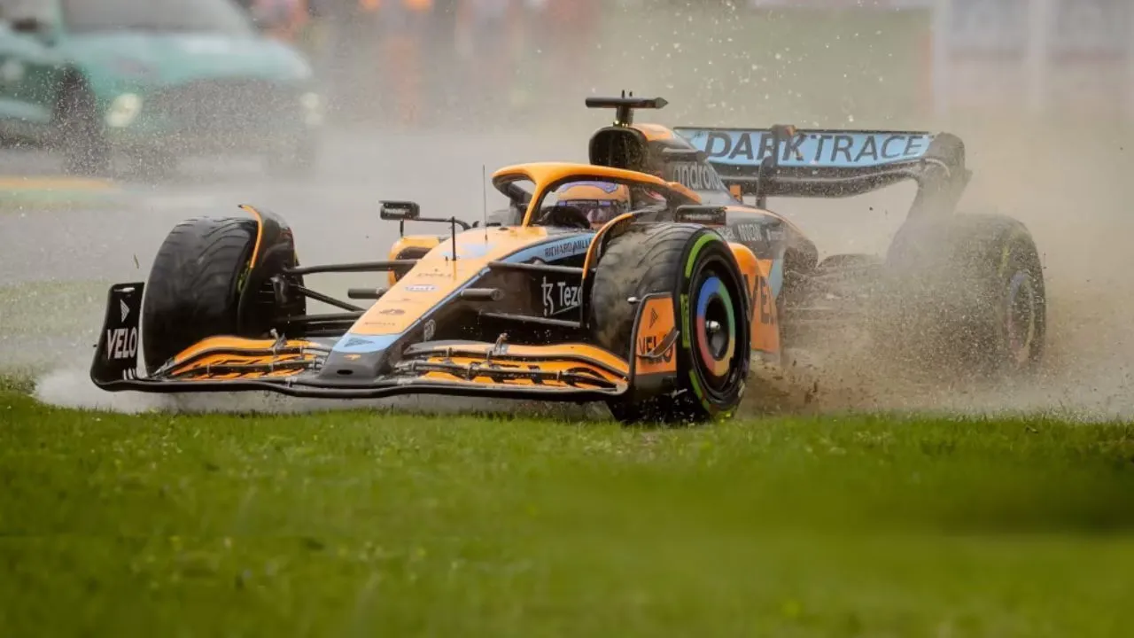 F1 McLaren Rain F1 McLaren Rain