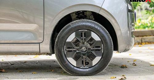 MG Comet EV alloy wheel1