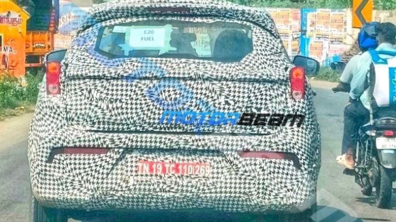 Mahindra XUV300 Facelift Spied 1 