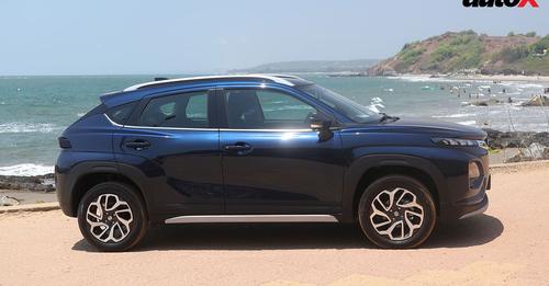 Maruti Suzuki Fronx Side View