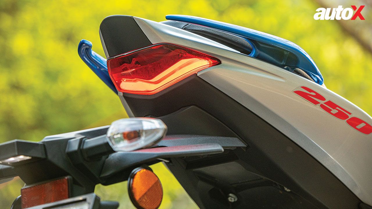 Suzuki Gixxer SF 250 Rear Light