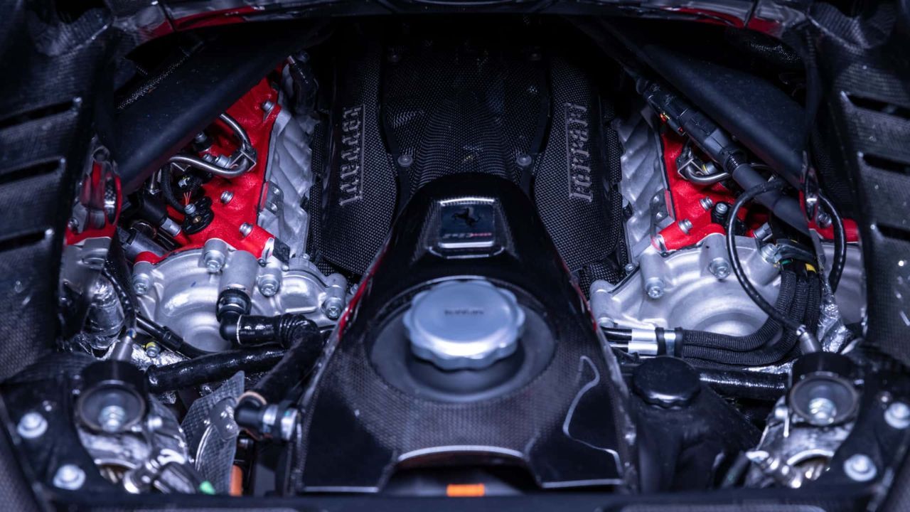 Ferrari SF90 XX Spider Engine
