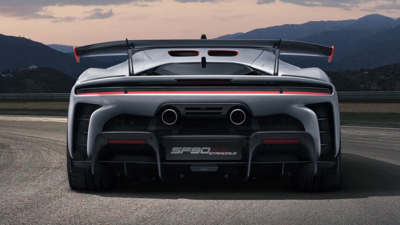 Ferrari SF90 XX Stradale Rear