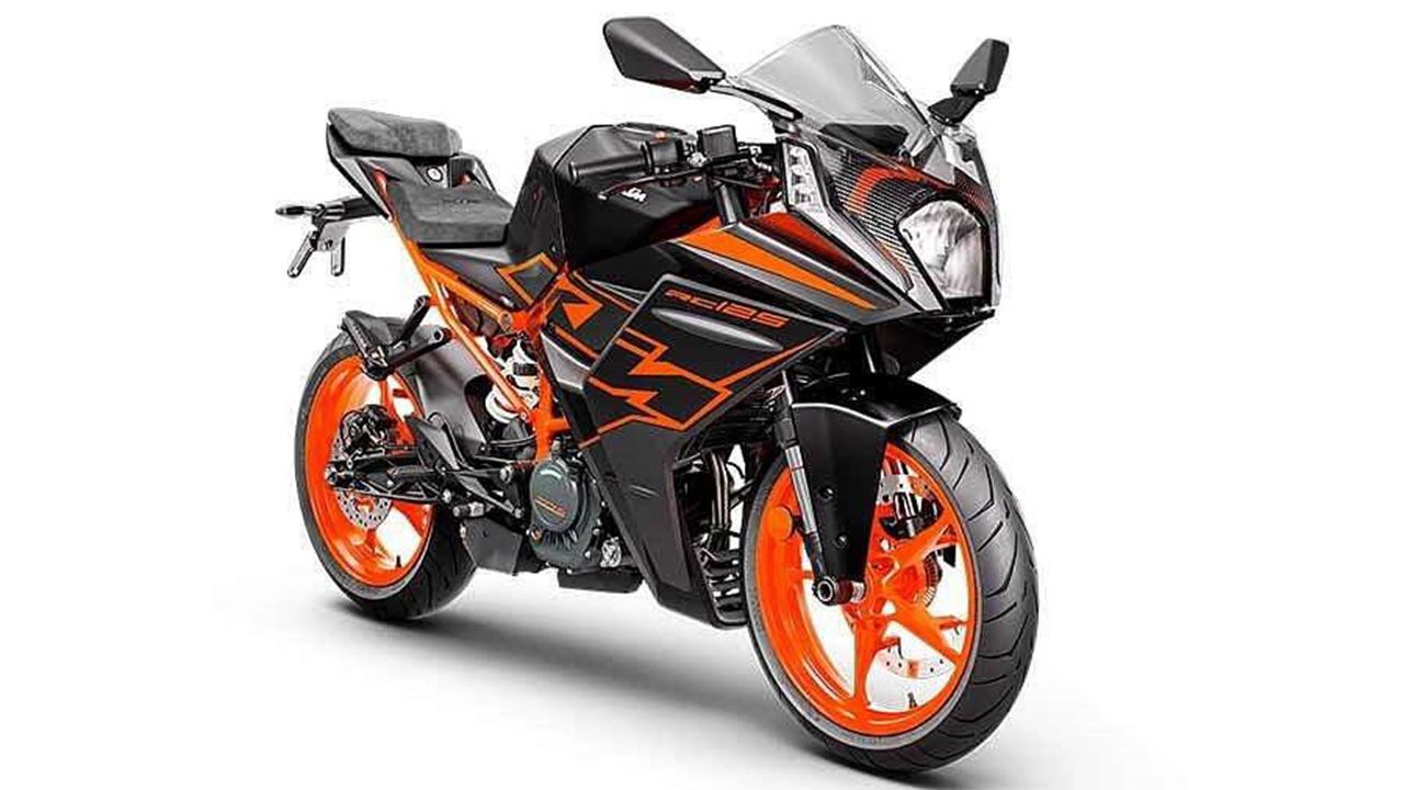 KTM RC 125 Right Front Three Quarter