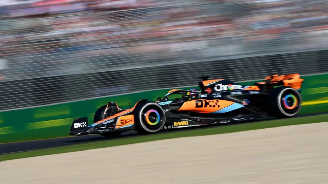 McLaren MCL60 