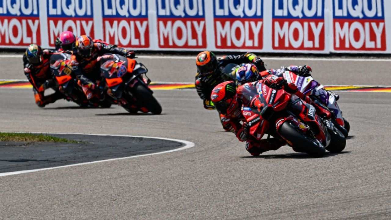 MotoGP Race 4 1