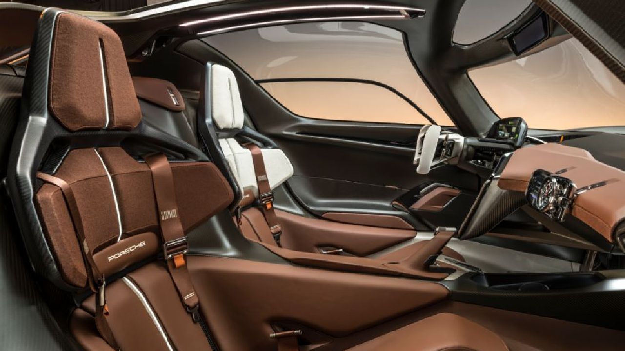 Porsche Mission X Interior