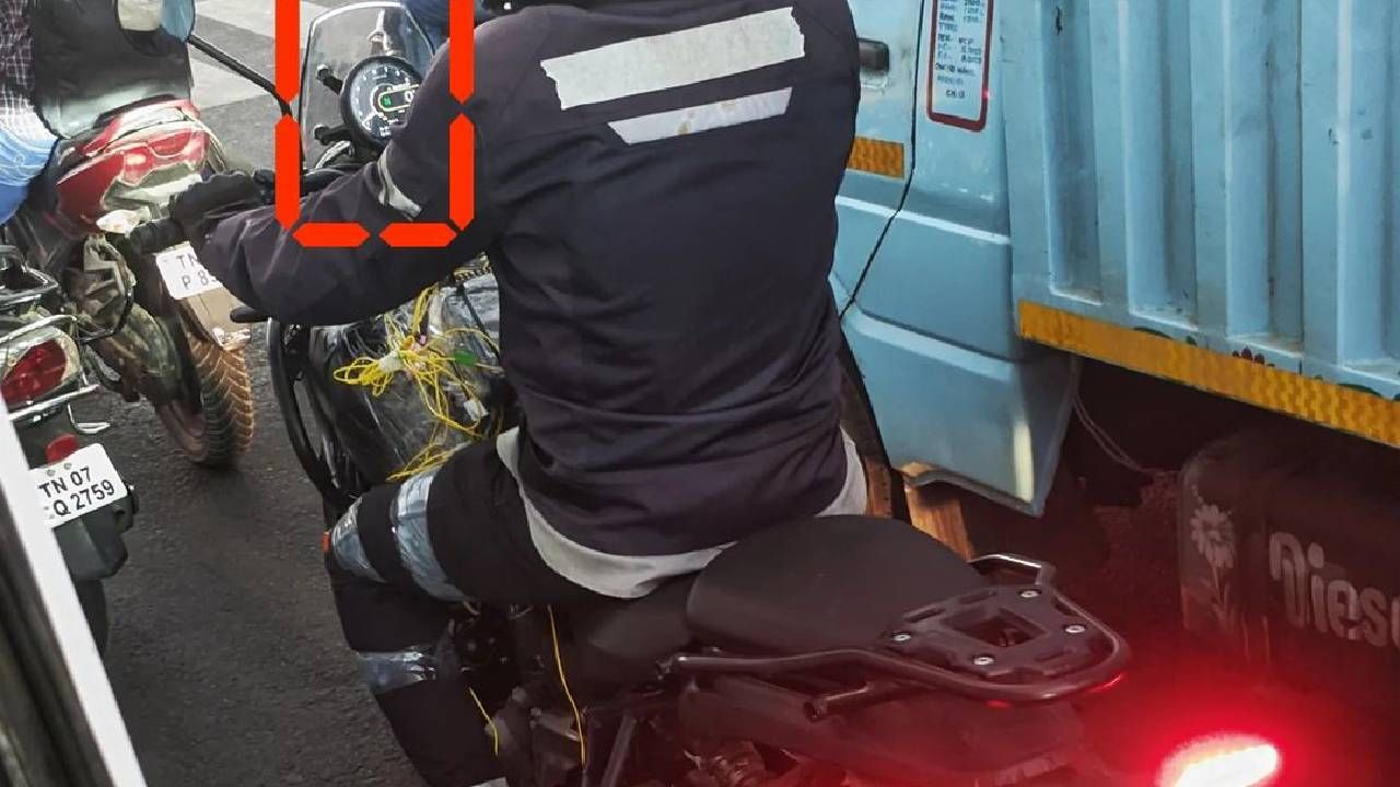 RE Himalayan 450 Spotted