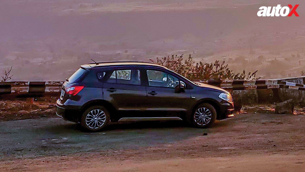 Maruti Suzuki S-Cross Side View