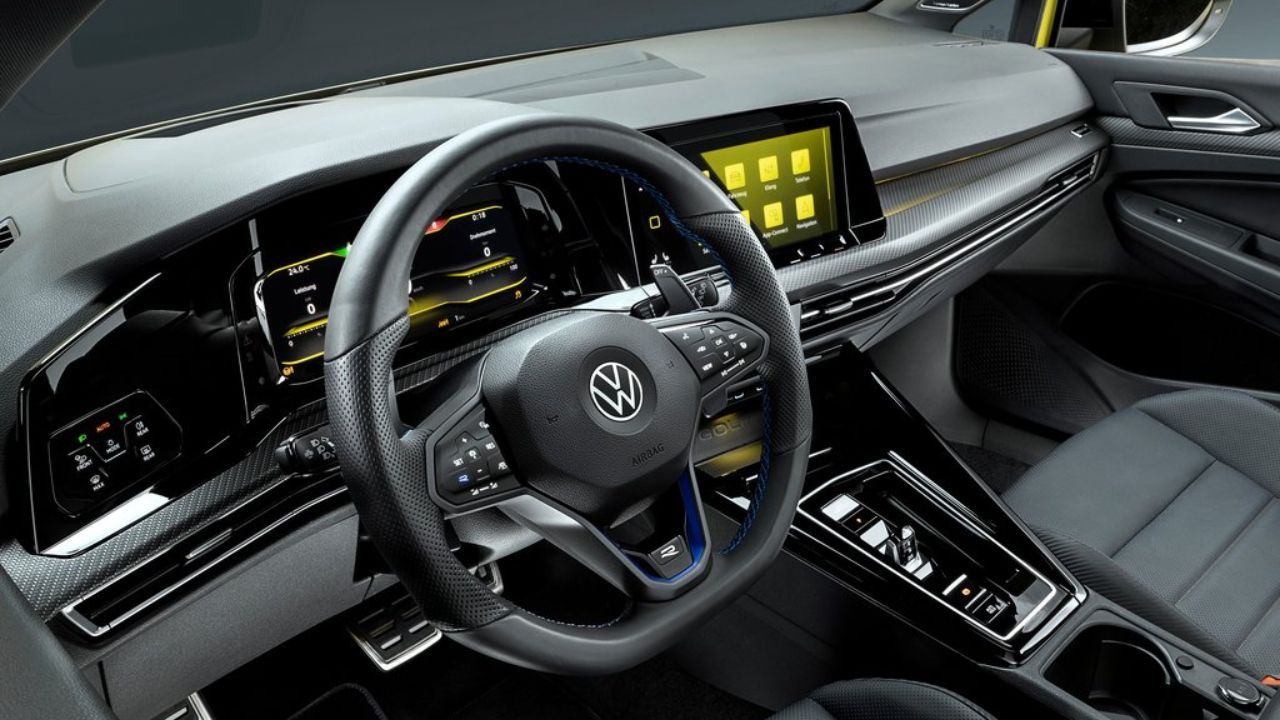Volkswagen Golf R 333 Edition Interior