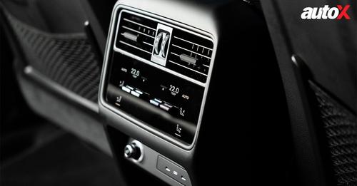 2023 Porsche Cayenne rear ac vents