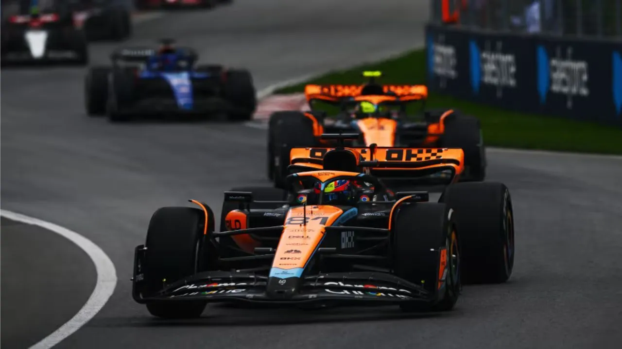 F1 McLaren MCL60 1 