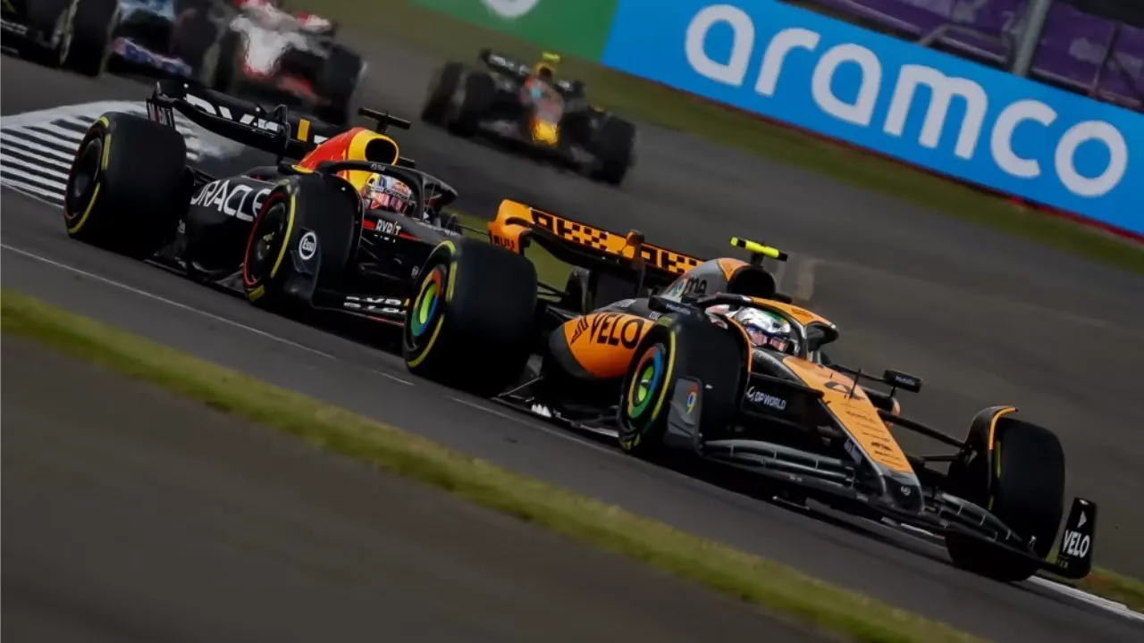 F1 McLaren MCL60