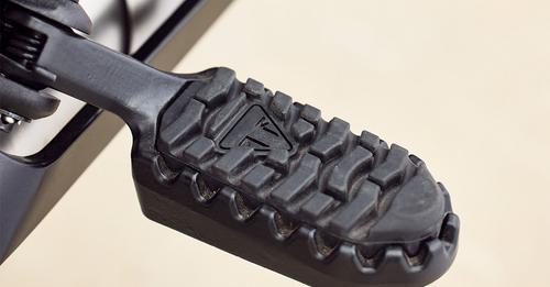 Triumph Scrambler 400 X Foot Rest View