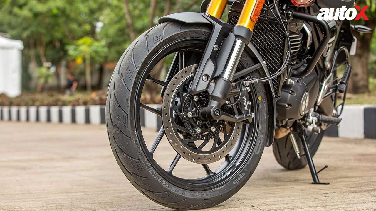 Triumph Speed 400 Front Tyre View