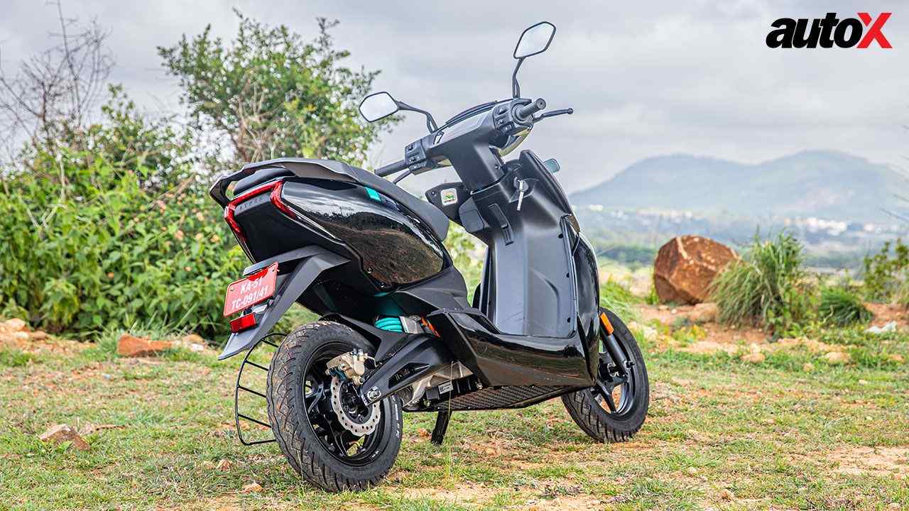 Ather 450S Right Rear Three Quarter