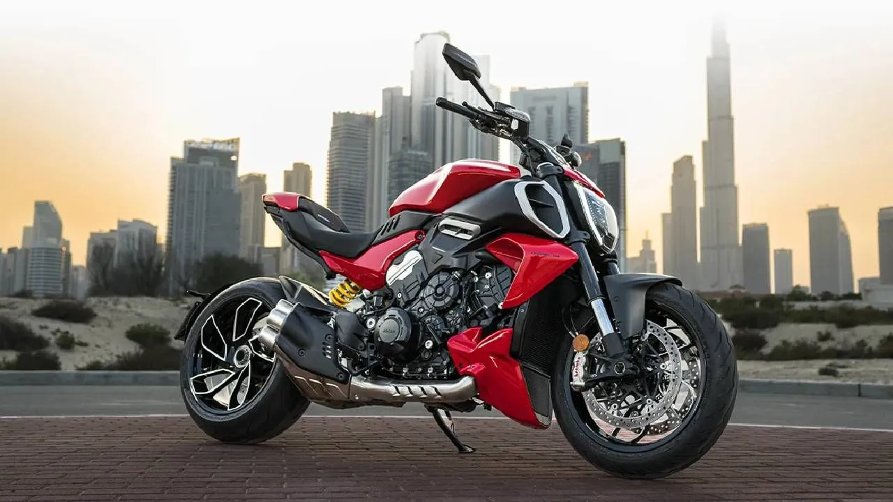 Ducati Diavel V4 2023