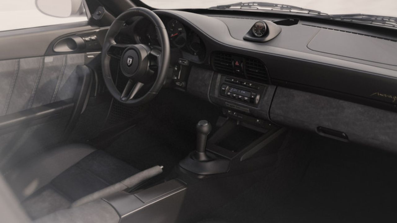 Edit G11 Interior