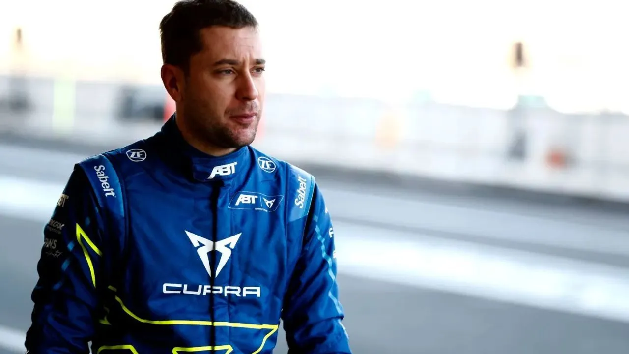 Formula E Robin Frijns