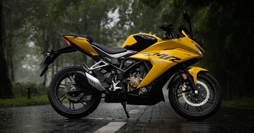 Hero Karizma XMR 210 1 1
