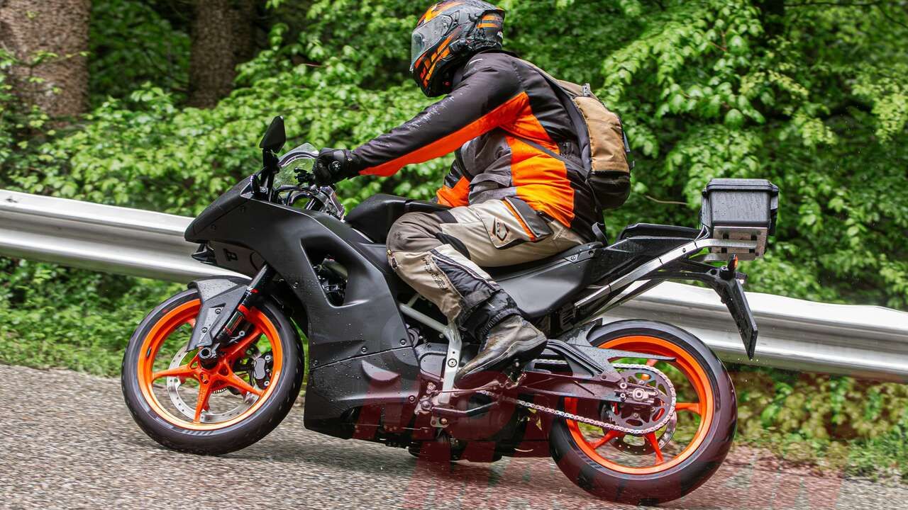 KTM RC 390 Spied