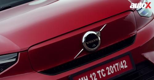 Volvo C40 Recharge Grille1