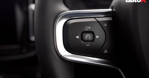 Volvo C40 Recharge Left Steering Mounted Controls1