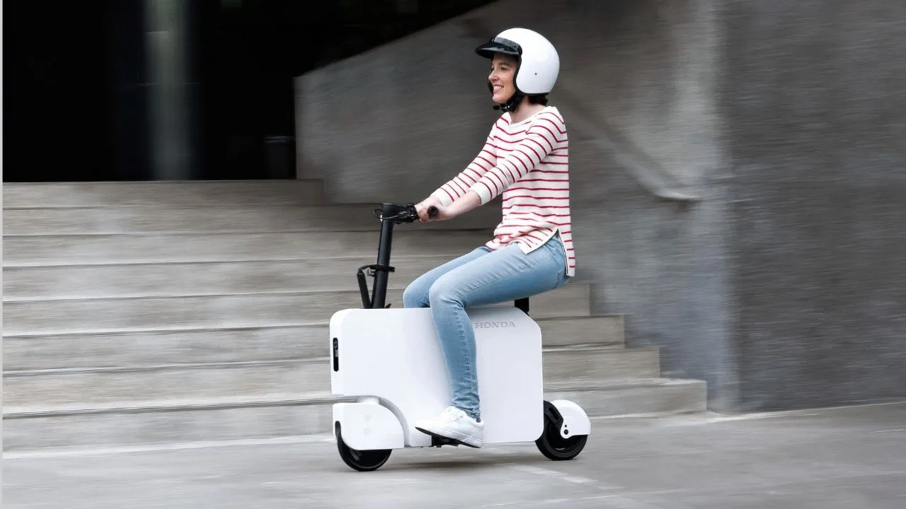 Honda Motocompacto E Scooter 1 
