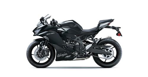 Kawasaki Ninja ZX 4R Left Side View