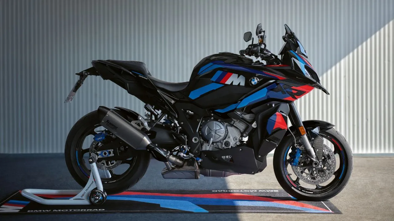 BMW M 1000 XR BMW M 1000 XR