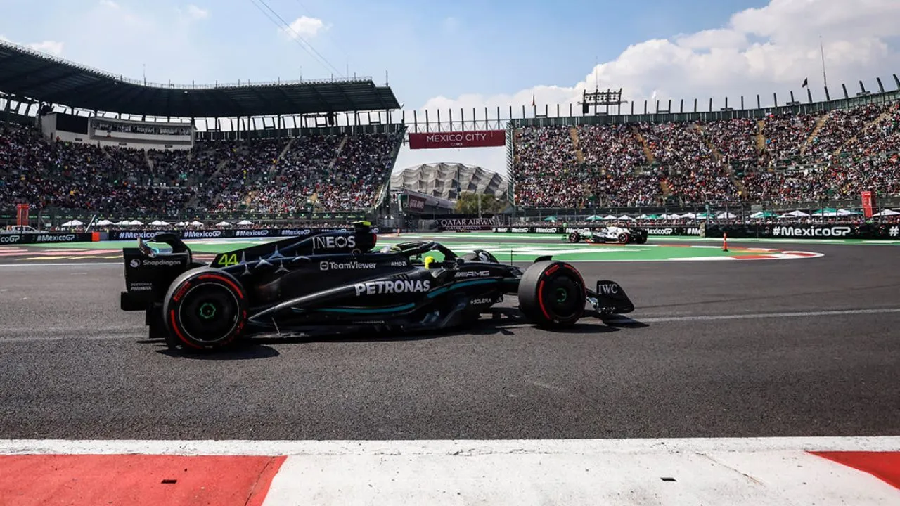 F1 Mercedes 1 