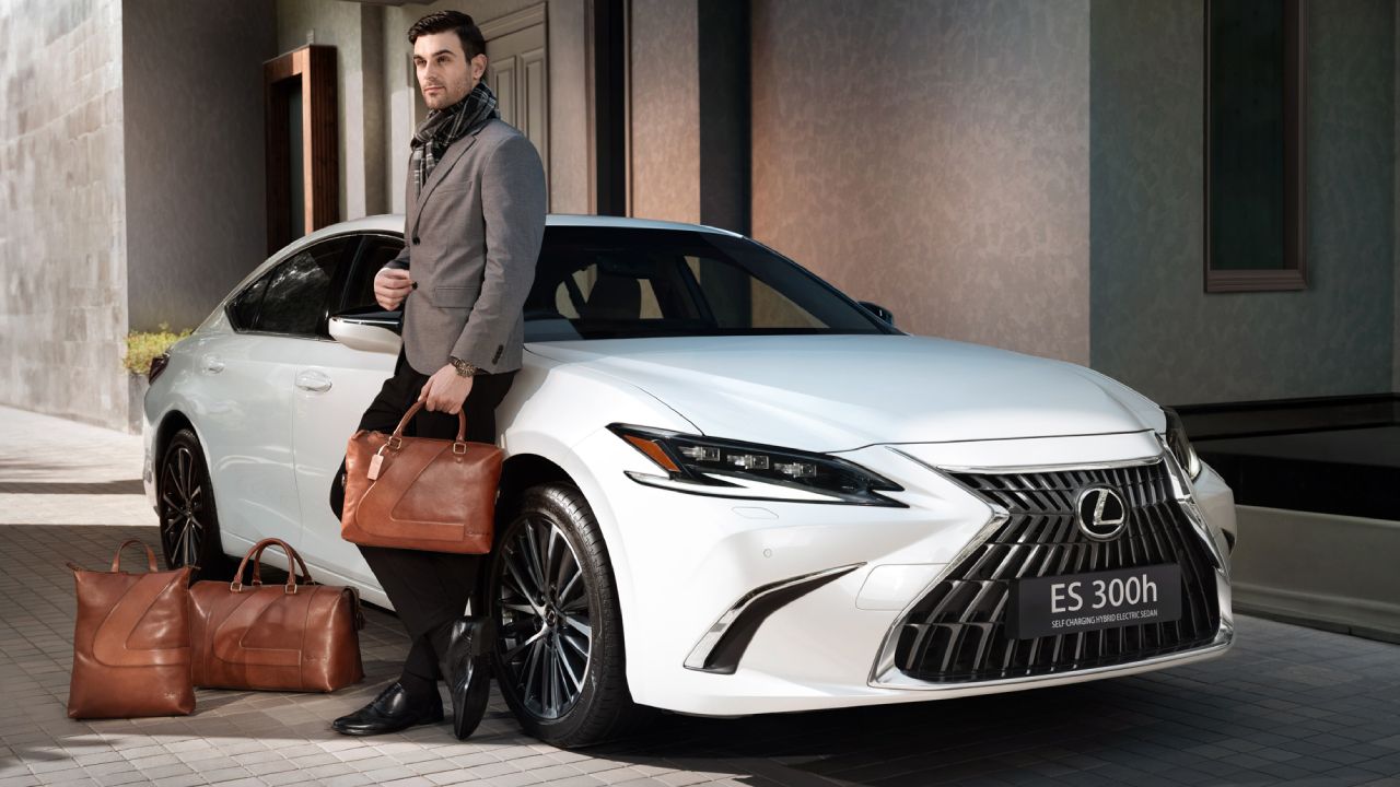 Lexus ES Crafted Collection