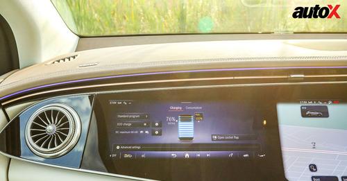 Mercedes Benz EQE 500 MBUX Hyperscreen Co Passenger 