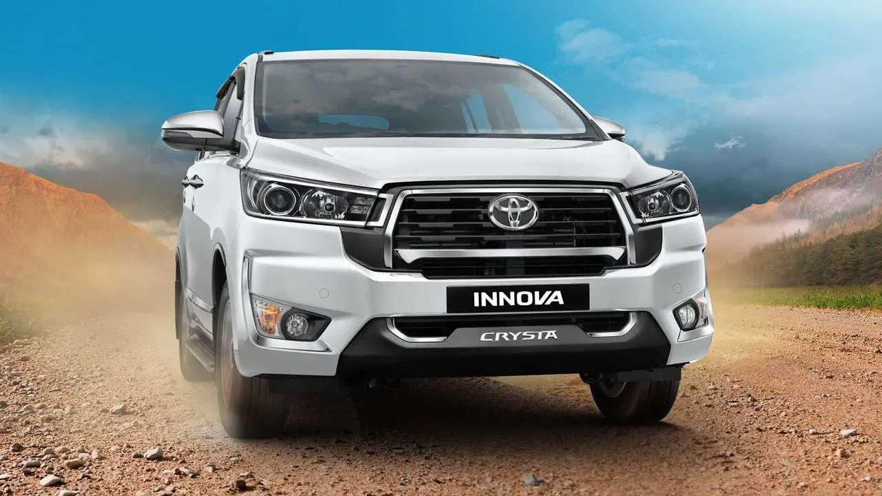 Toyota Innova Crysta Front View