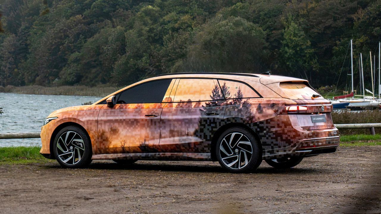 Volkswagen ID 7 Tourer Side