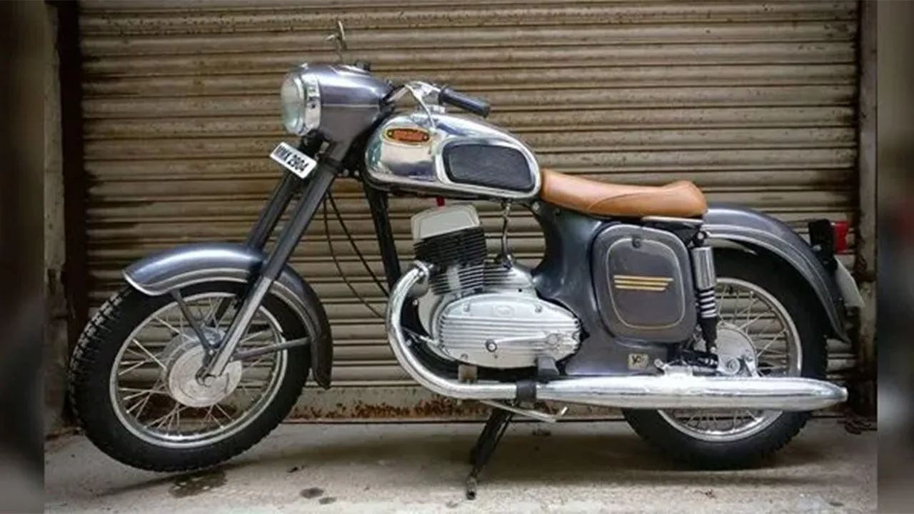 Yezdi 250 1 1