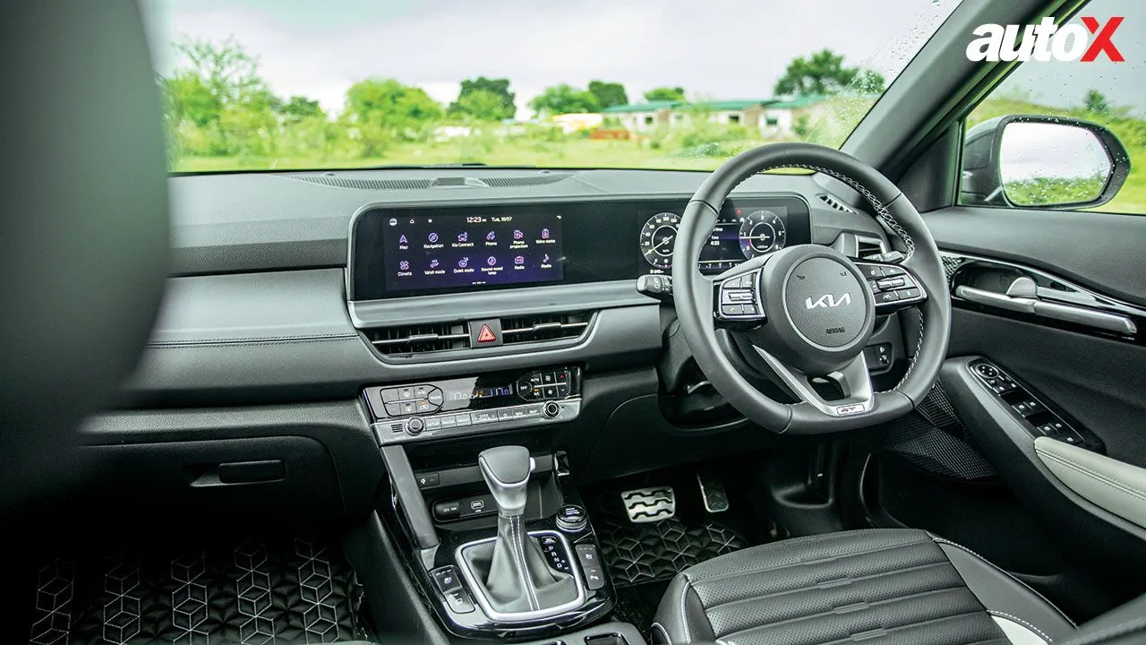 Kia Seltos Steering Console And Instrumentation