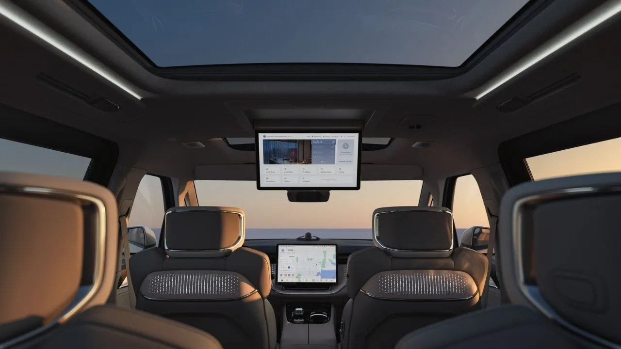 Volvo EM90 Interior