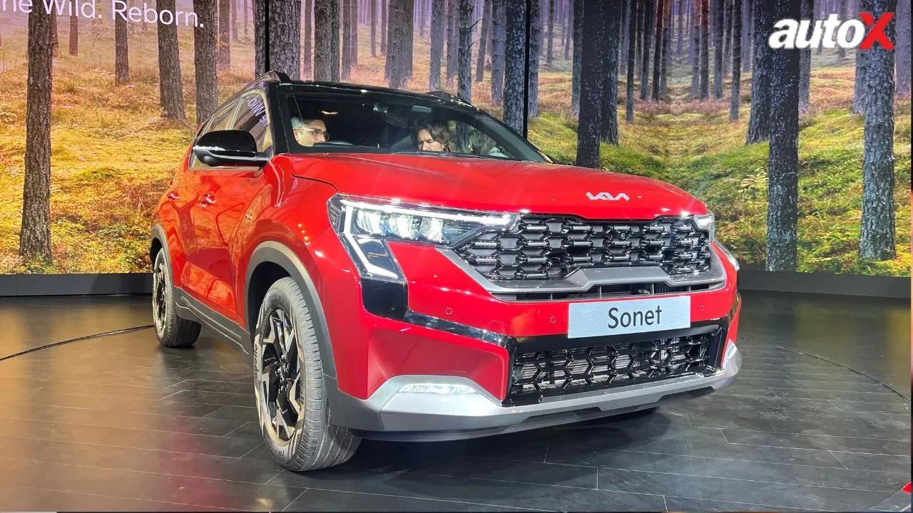 Kia Sonet Front View