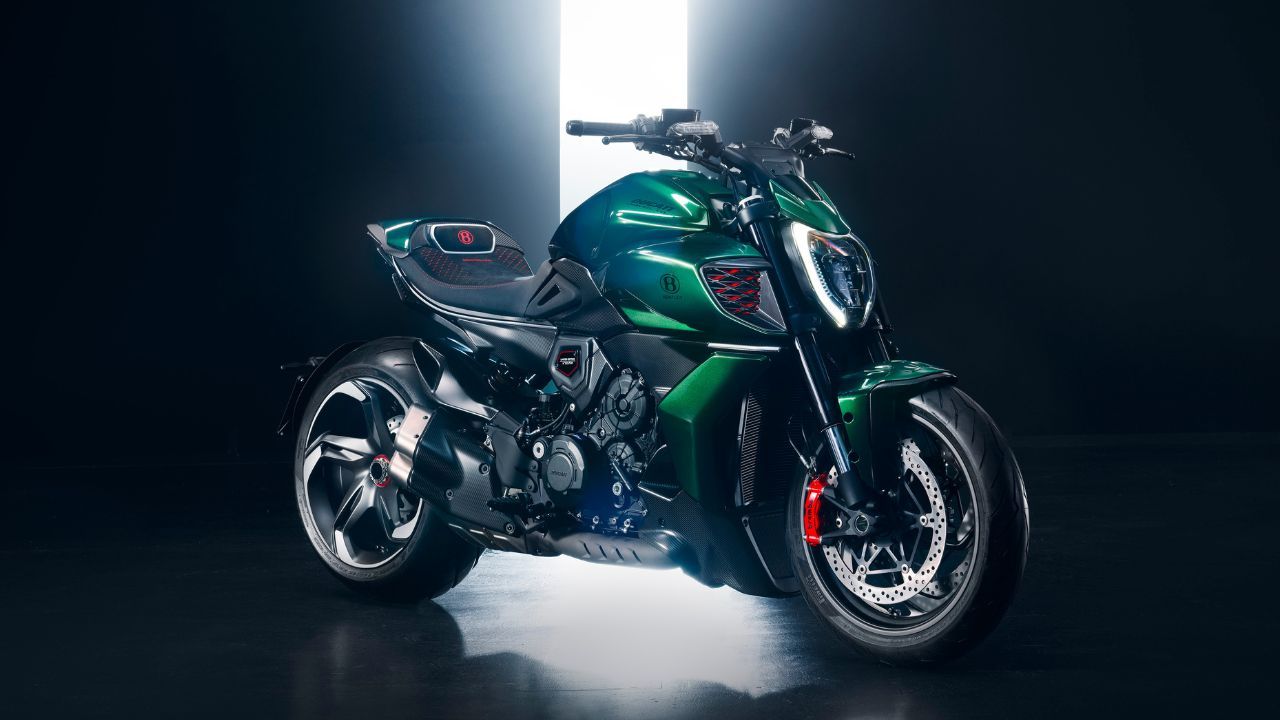 Ducati Diavel V4 Bentley Batur Edition