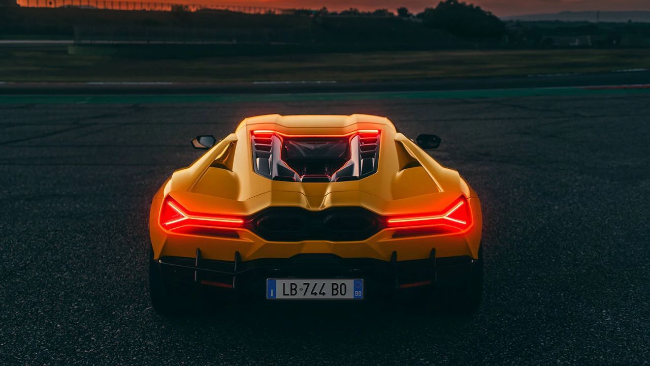 Lamborghini Revuelto Rear