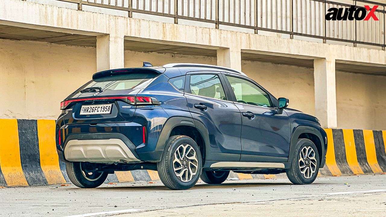 Maruti Suzuki Fronx Right Side and Front View