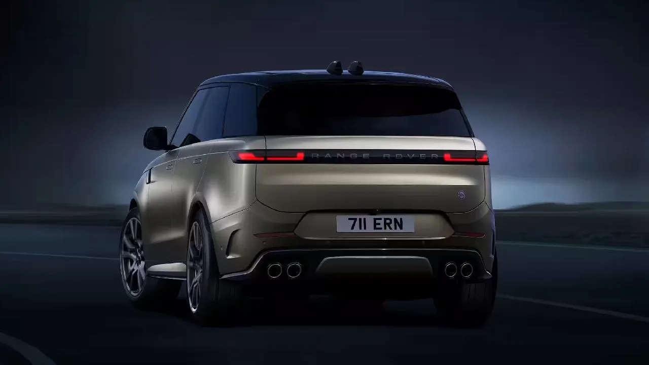 Range Rover Sport SV Rear