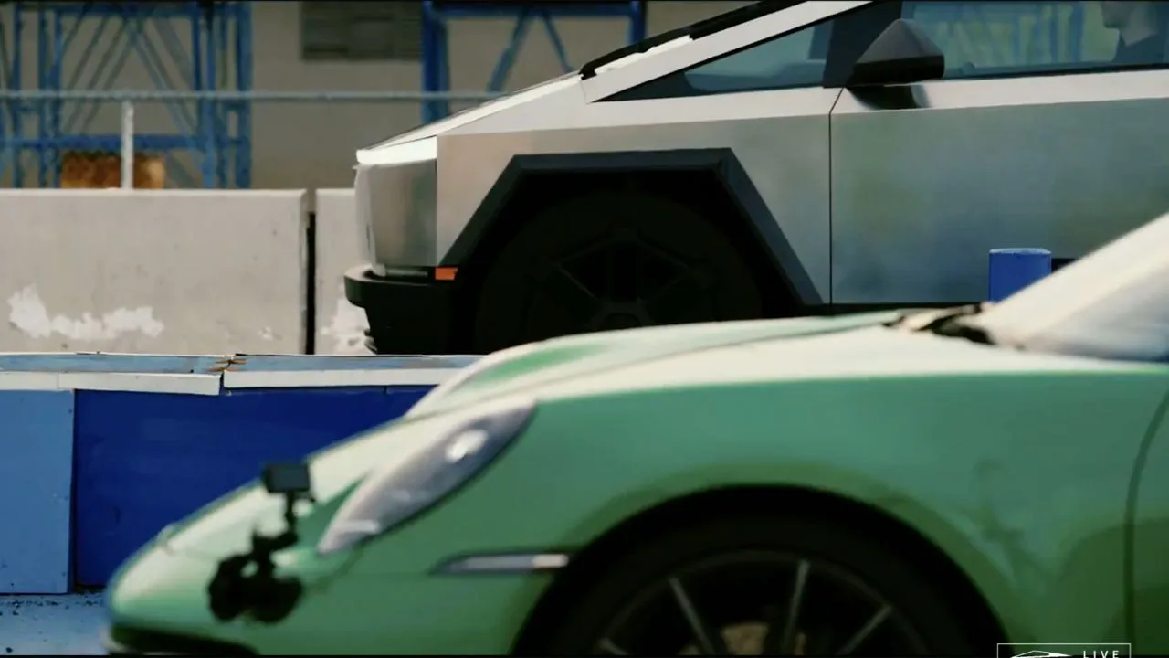 Tesla Cybertruck Vs Porsche 911 Drag Race