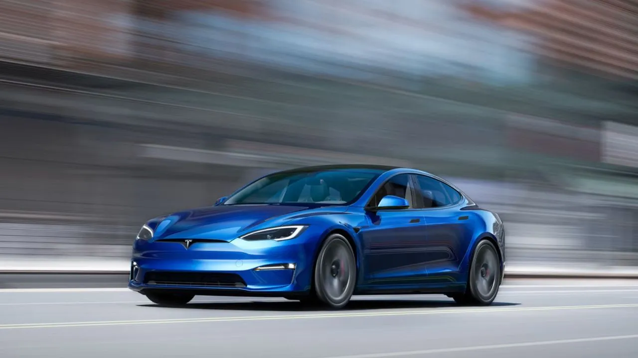 Tesla Model S 1 