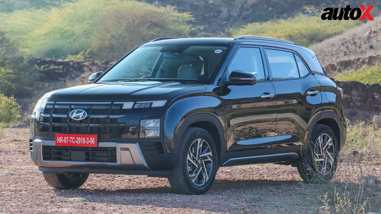 Hyundai Creta Left Side and Front View